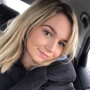 Meet your Posher, Avery